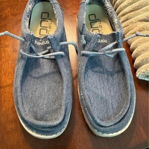 Boys Hey Dude shoes